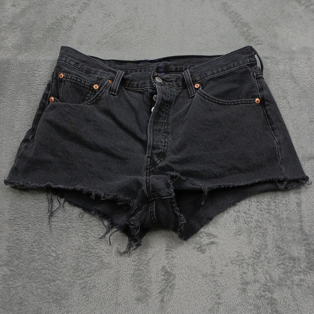 Levis 501 Shorts Womens 32 Black Denim Pockets Casual Modern Cut Off